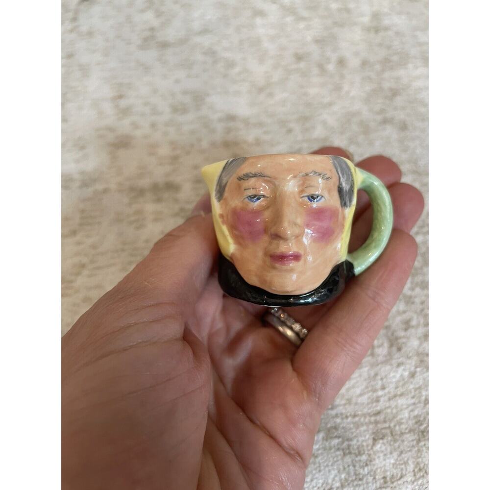 Vintage Miniature Thorley Bone China Made In England Ann‎ Boleyn